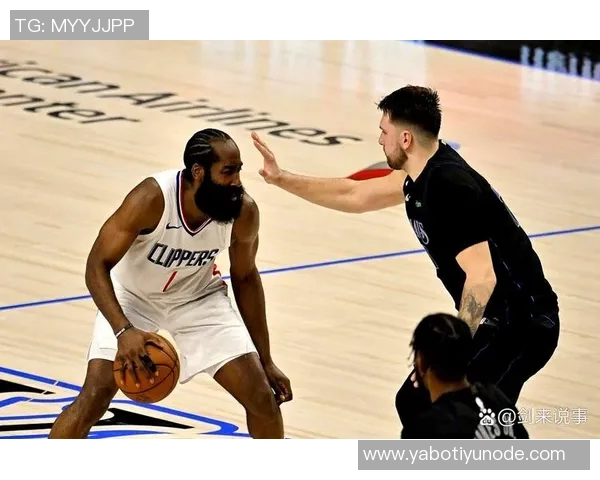 小里认为哈登应获双MVP库里与字母哥的荣誉应归他一份