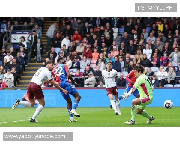 英超最新积分榜曼城紧追阿森纳争冠形势胶着第二到第八名仅差两分